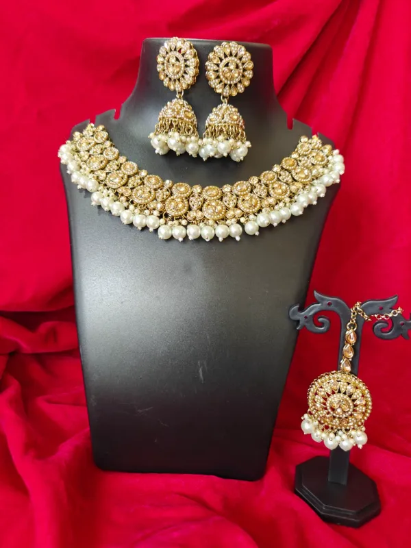 Necklace Set