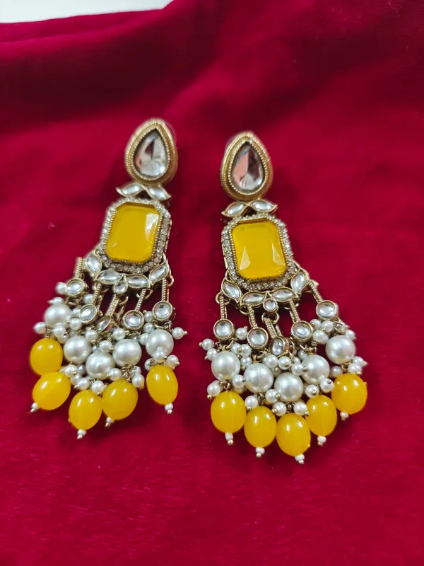 Kundan and Pearl Earrings